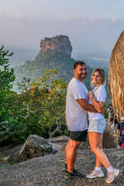 Discover Sri Lanka: Misty Highlands to Sun-Kissed Shores